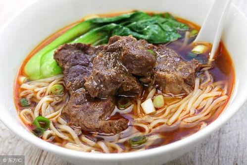 网友爆料酸菜牛肉面视频,酸菜牛肉面制作过程大揭秘！